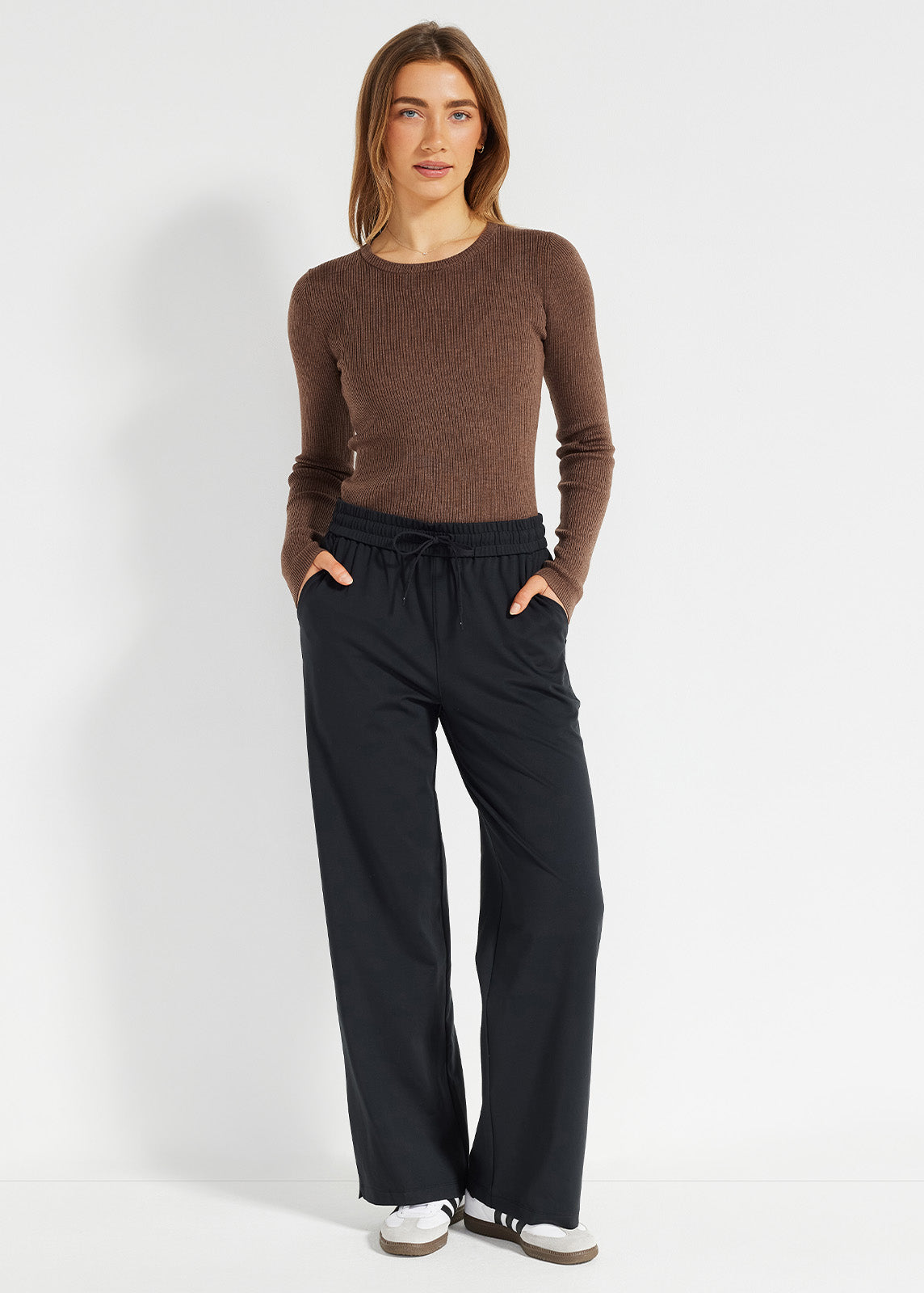 Travel Wide Leg Pant